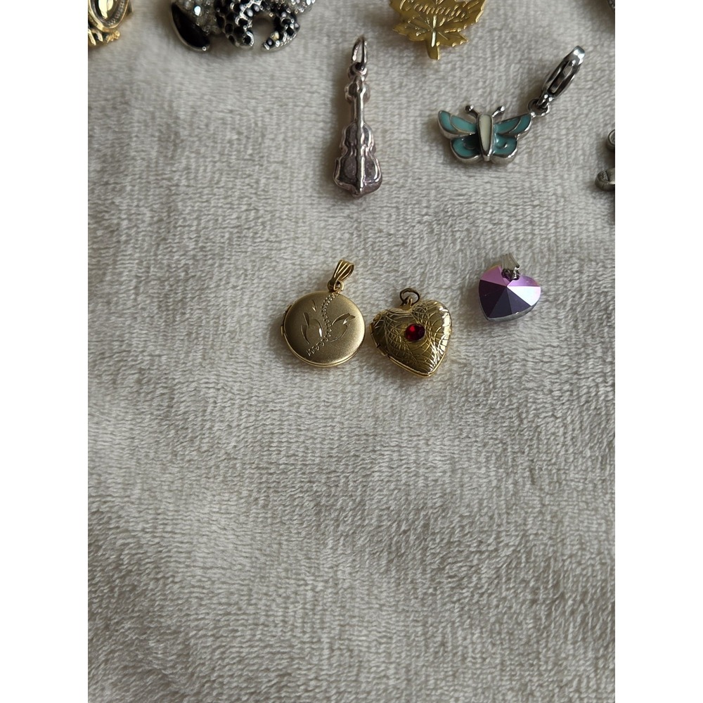 Jewelry Lot - Picture 5 of 9